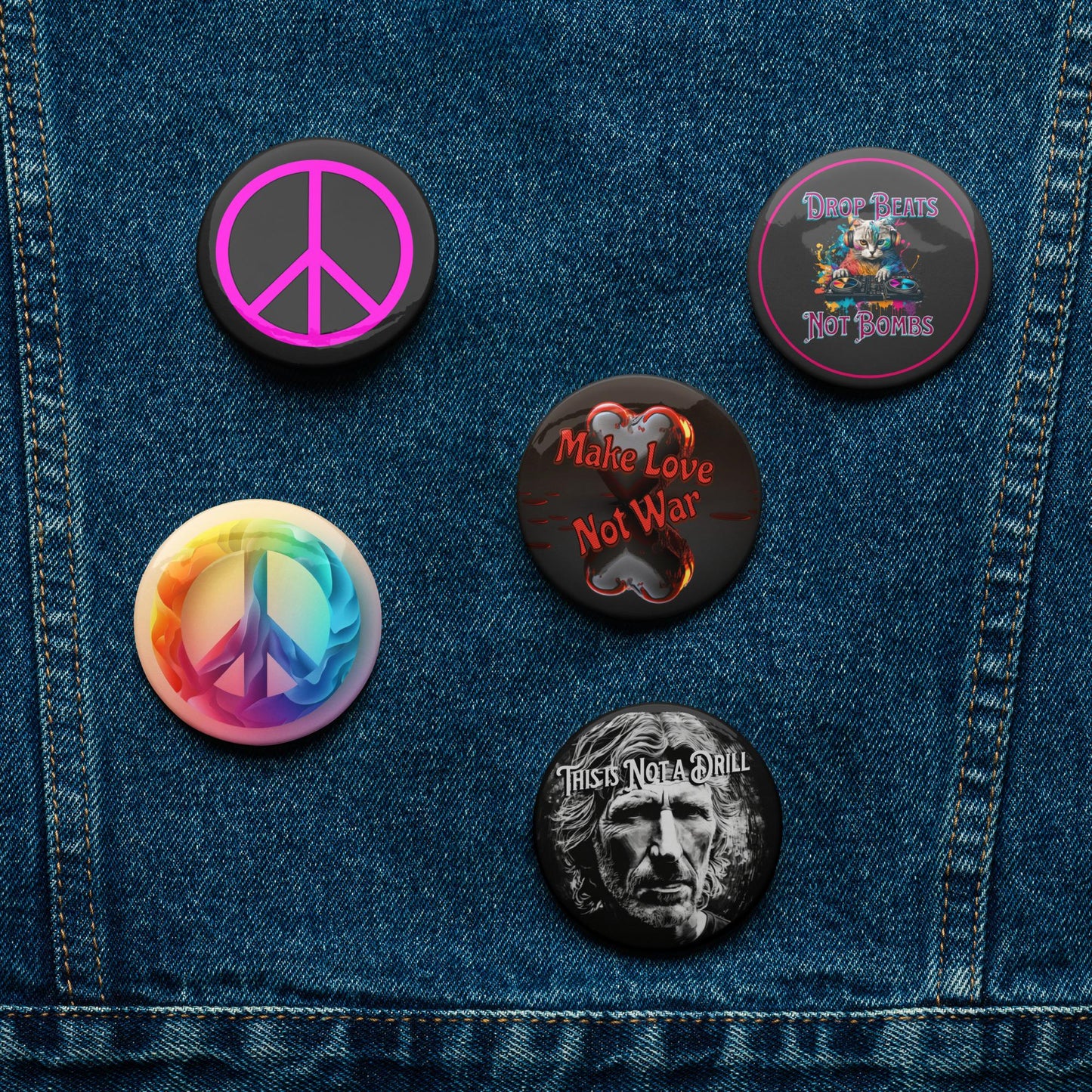 Make Love not War Set of pin buttons